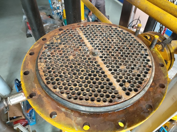 如何針對冷油器管板腐蝕滲漏進(jìn)行在
